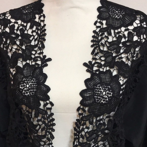 Kate & Mallory Lace Shrug - NWOT Sm. - Picture 2 of 6